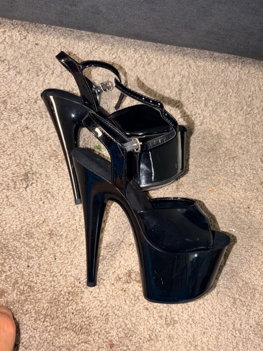 Pleaser Black Patent Platform Stiletto Sandals - Picture 2 of 2